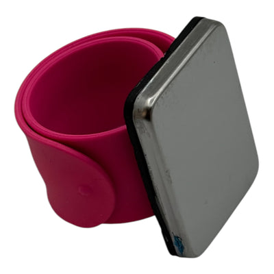 Alfiletero magnetico de muñeca