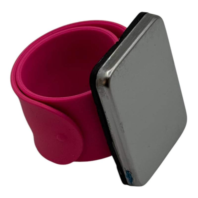 Alfiletero magnetico de muñeca