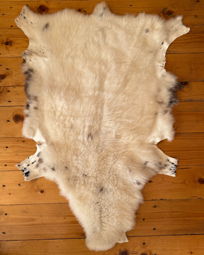 PIEL DE CORDERO (BORREGUITO) CURTIDA SIN QUÍMICOS