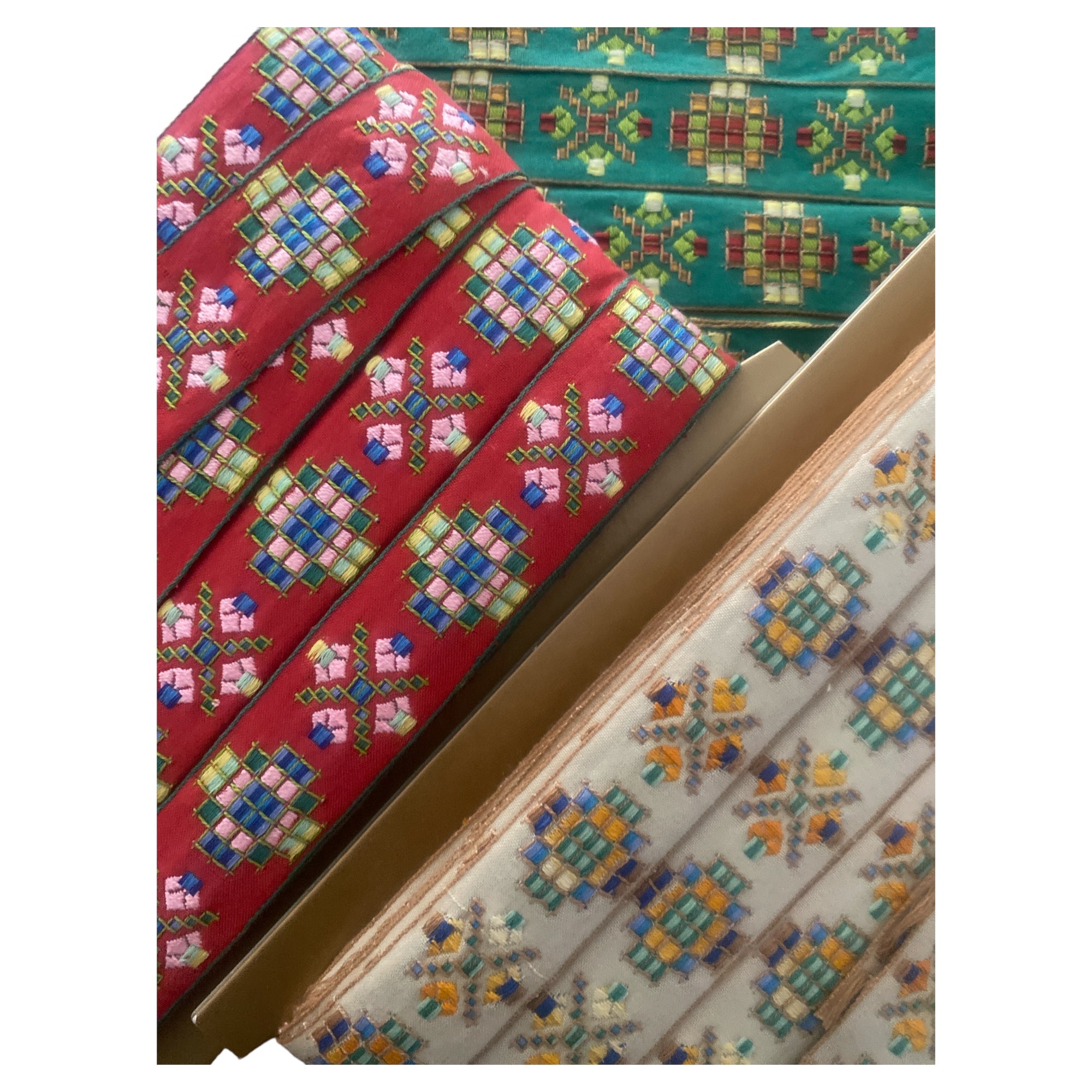 CUBRECOSTURAS VINTAGE GEOMÉTRICO ancho 30mm 50mm PIEZA 25M