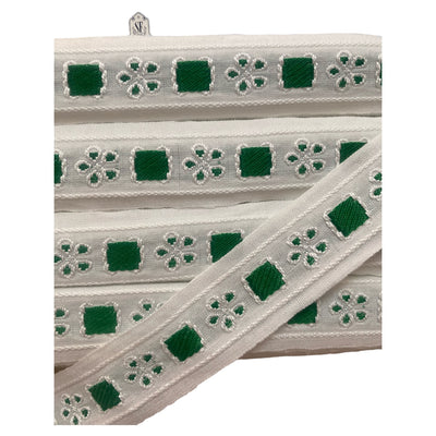 CUBRECOSTURAS JACQUARD BORDADO SUIZO PLEGADOR 25m