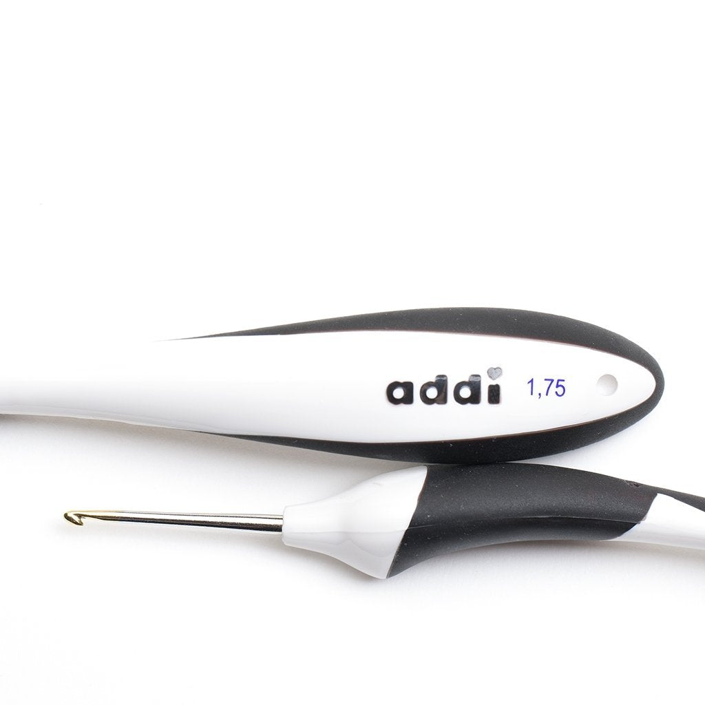 Agujas Addi de ganchillo extra finas con aluminio y mango
