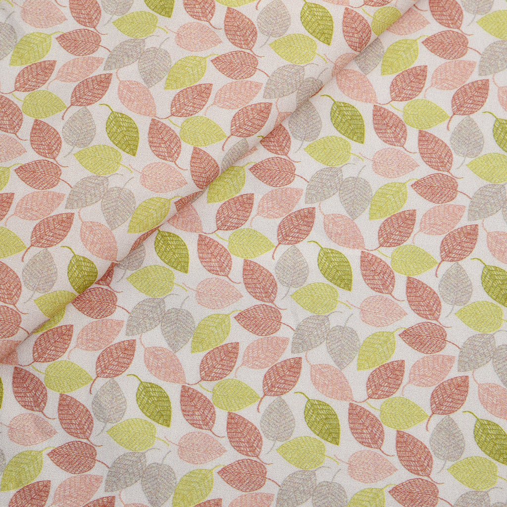 Tela 100% algodón estampada hojas (6 MTRS)