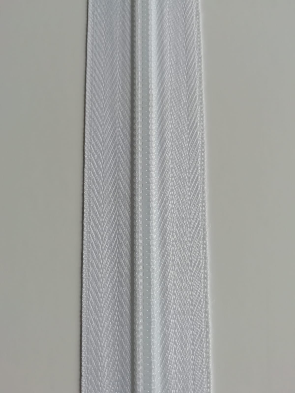 CREMALLERA CONTINUA DE NYLON DE 5MM