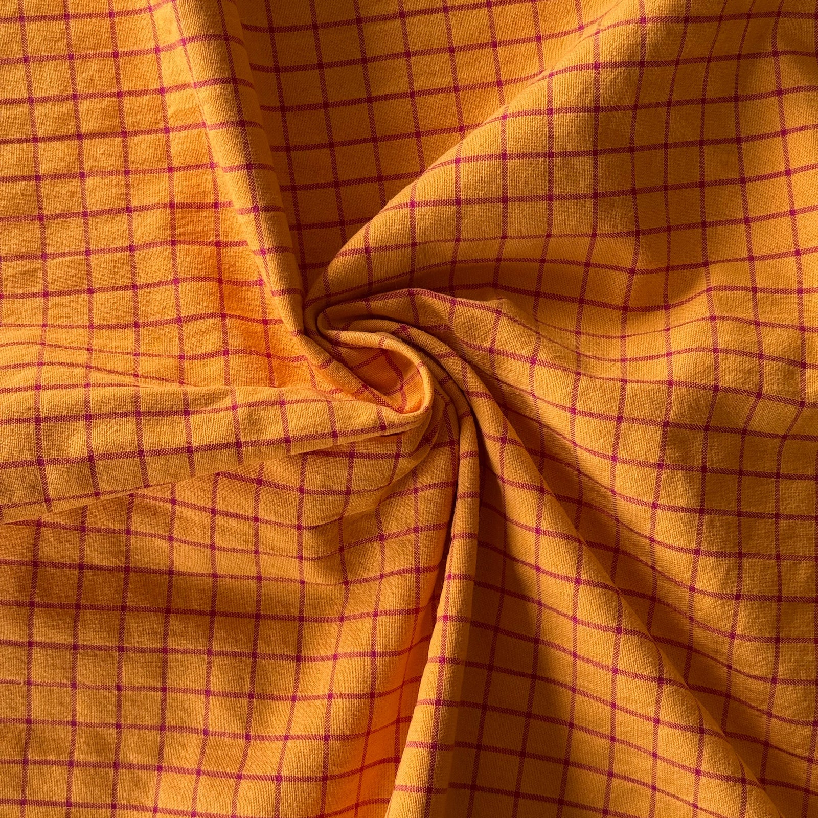 Tela 100% algodón cuadros naranja y rosa
