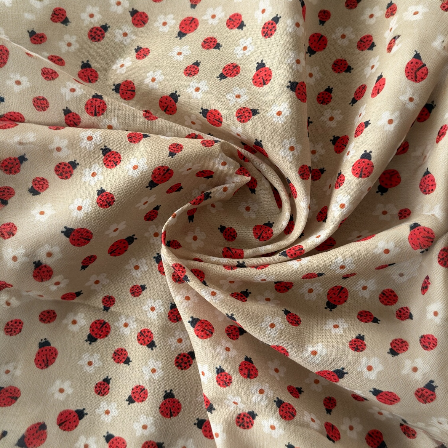 TELA POPELIN ALGODON MARIQUITA