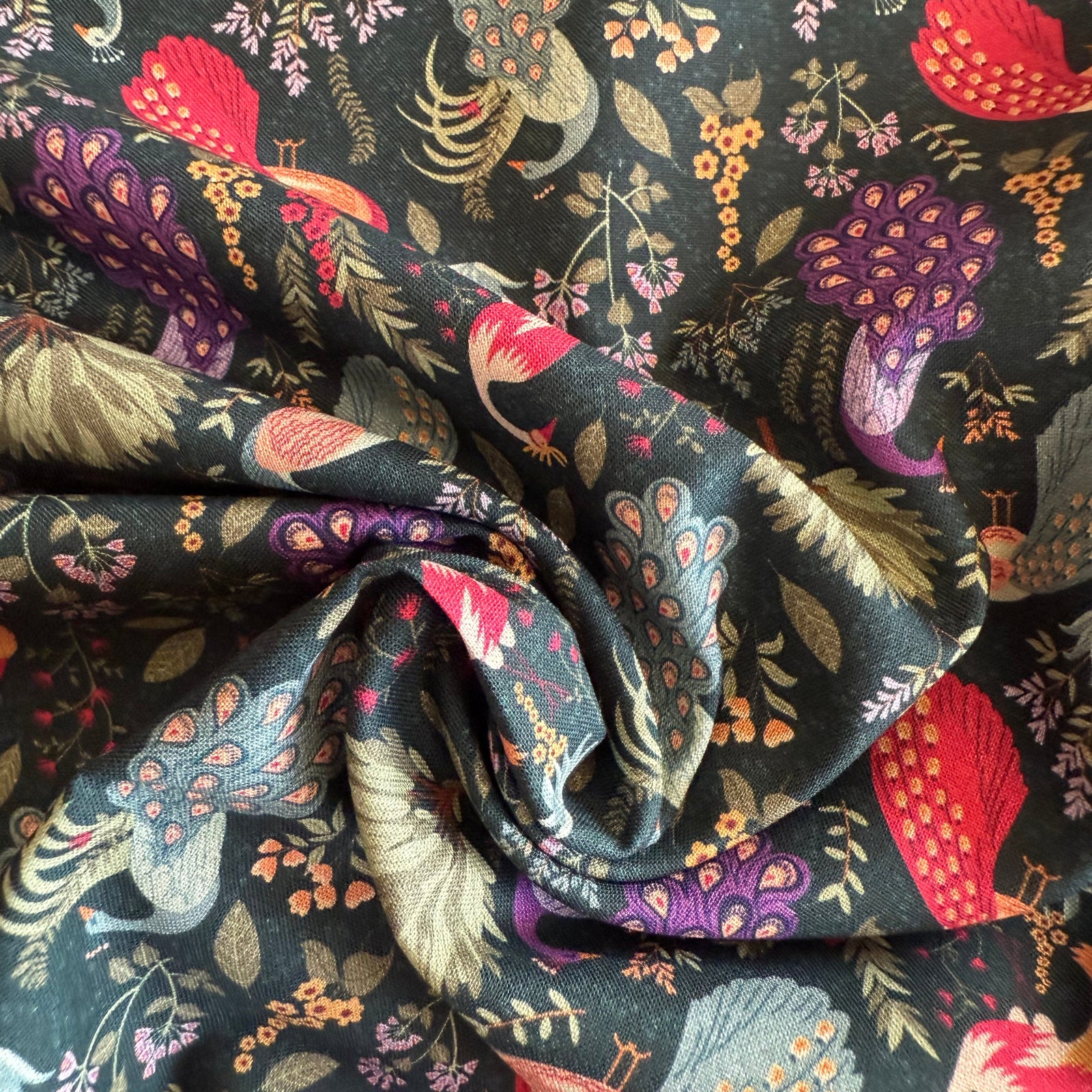 TELA ALGODON PAVOS REALES