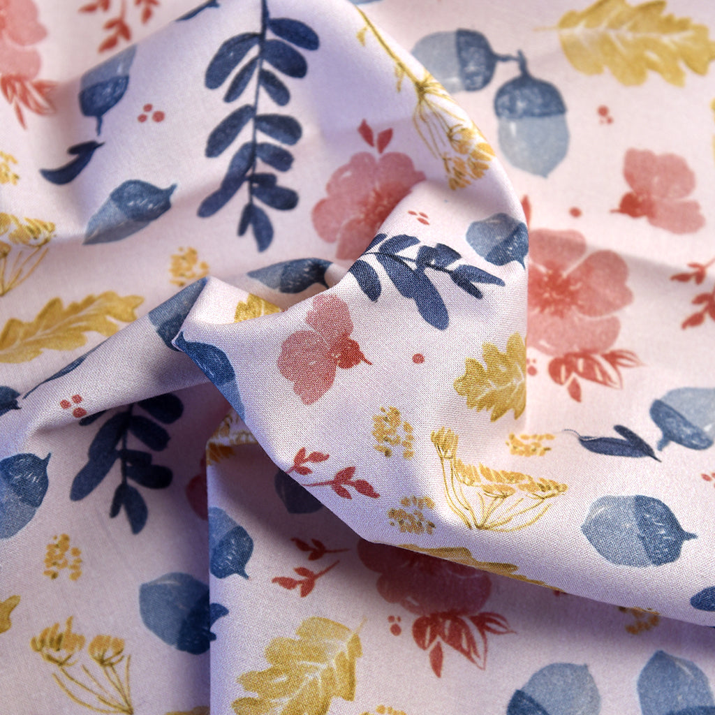 Tela estampada 100% algodón flores y hojas nature color rosa (CM) CERTIFICADO GOTS