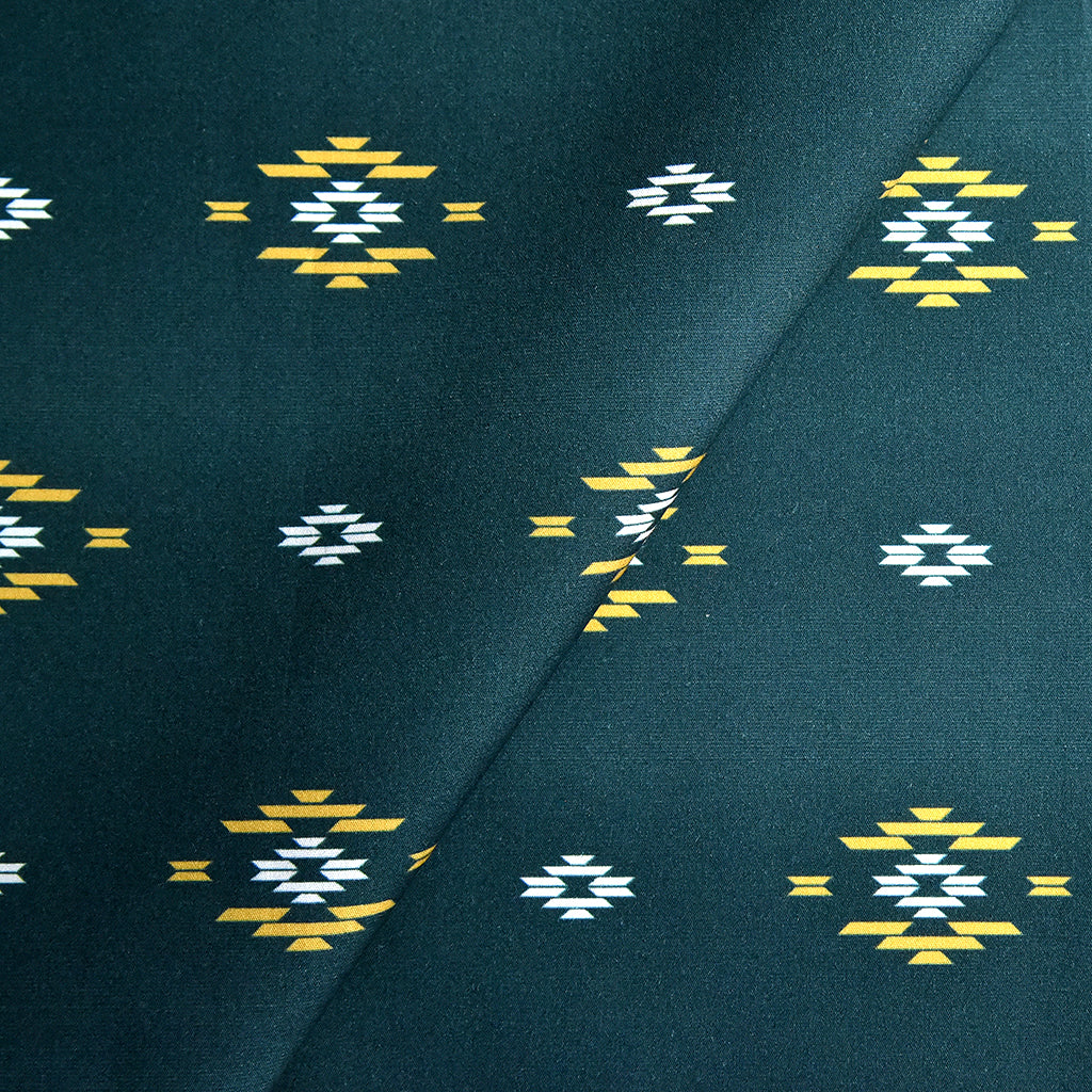 Tela estampada sioux print into the wild verde-azul pato (CM)